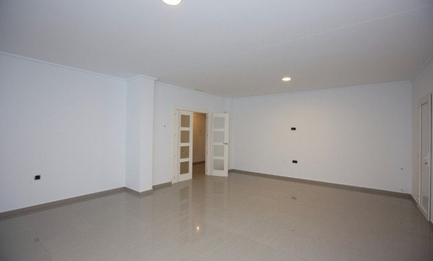 Herverkoop - Villa -
Cabo Roig