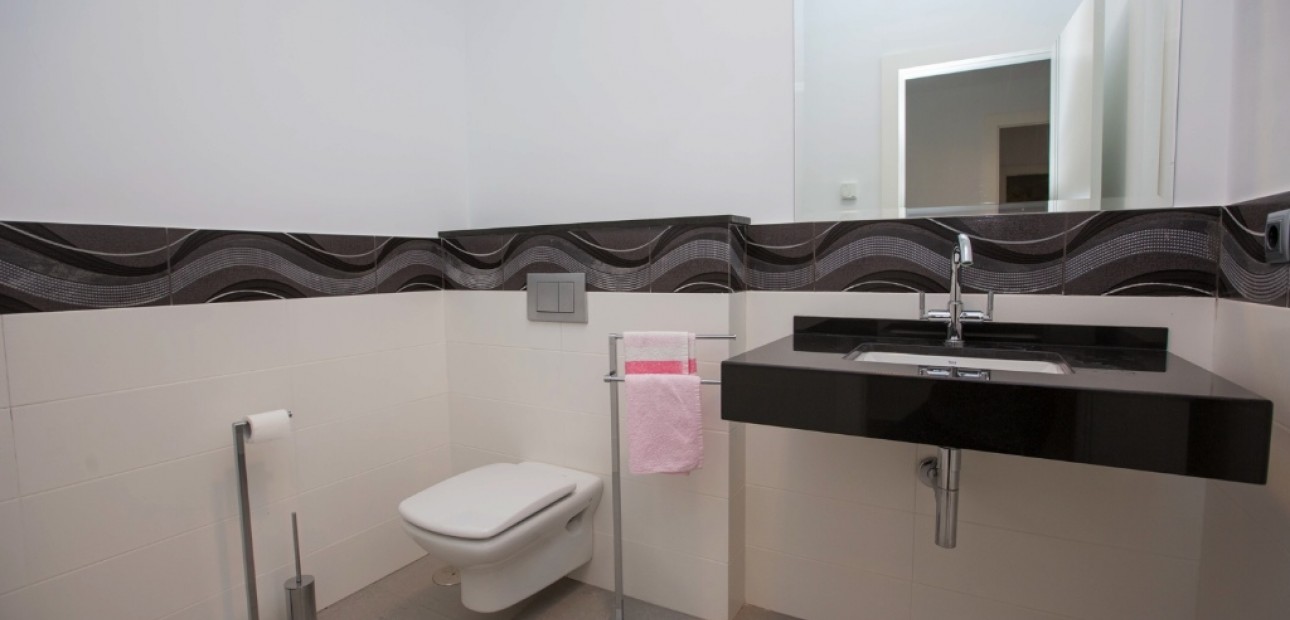 Herverkoop - Villa -
Cabo Roig