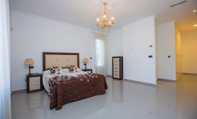 Herverkoop - Villa -
Cabo Roig