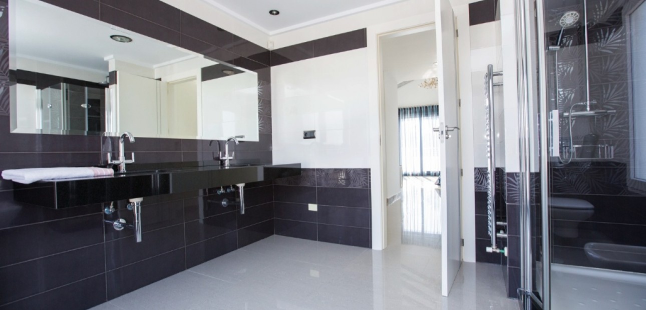 Herverkoop - Villa -
Cabo Roig