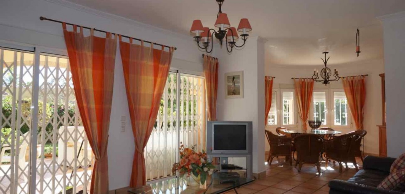 Venta - Villa -
Cabo Roig