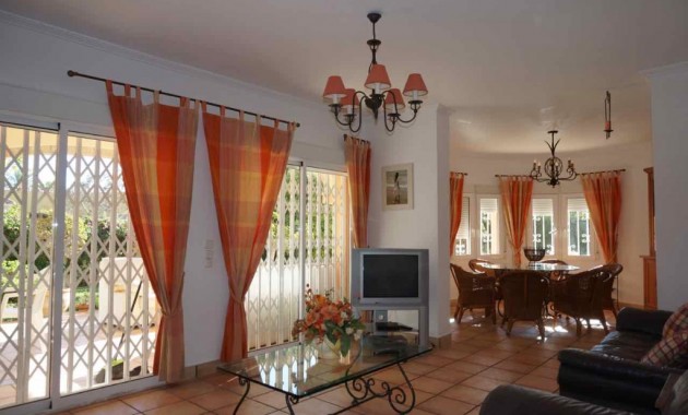 Venta - Villa -
Cabo Roig