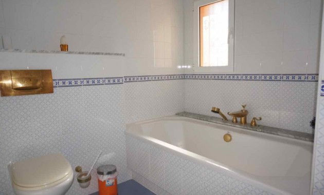 Venta - Villa -
Cabo Roig