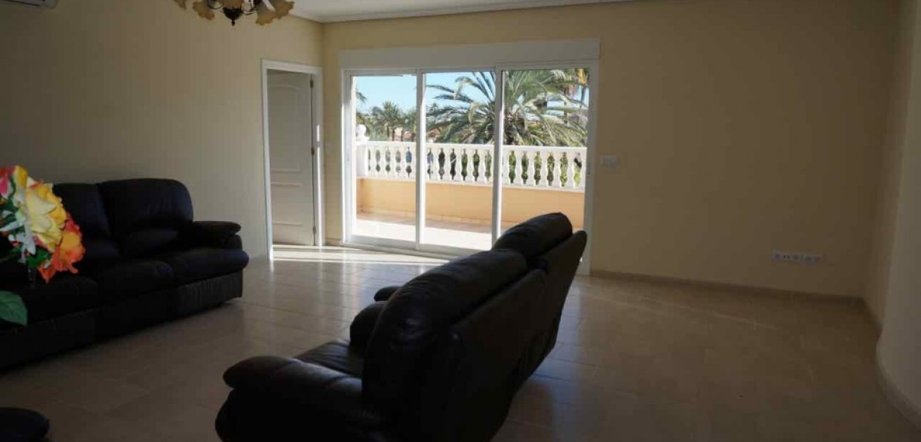 Venta - Villa -
Cabo Roig