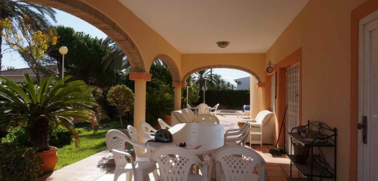 Venta - Villa -
Cabo Roig