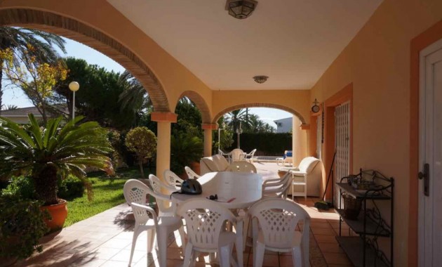 Venta - Villa -
Cabo Roig
