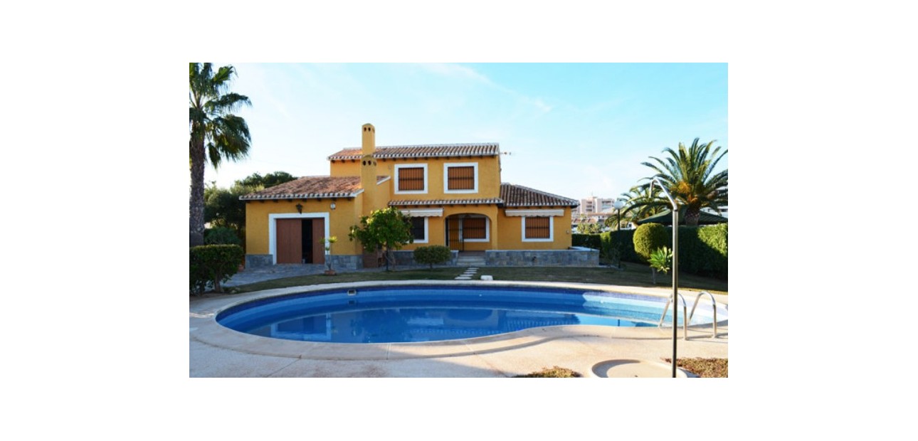 Sale - Villa -
Cabo Roig