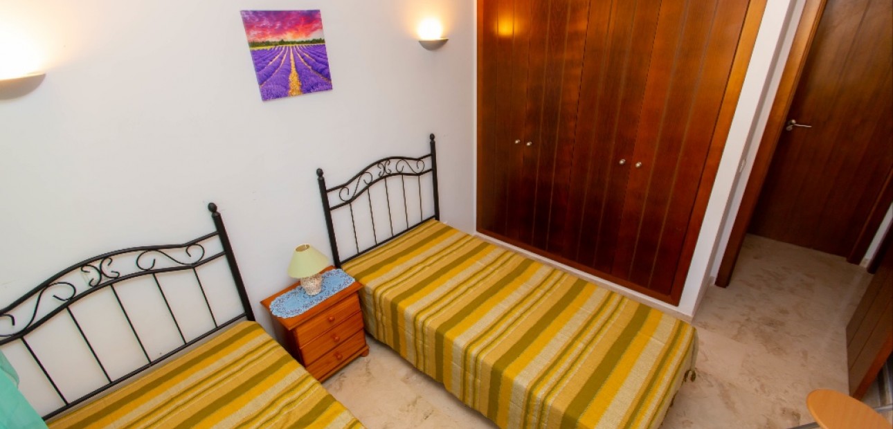 Alquiler a corto plazo - Apartamento / piso -
Punta Prima - La Recoleta