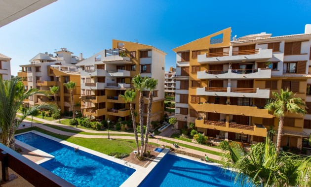 Alquiler a corto plazo - Apartamento / piso -
Punta Prima - La Recoleta