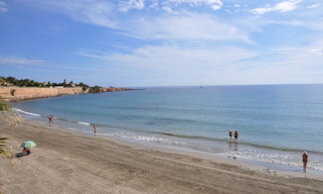 Alquiler a corto plazo - Apartamento / piso -
Punta Prima - La Recoleta