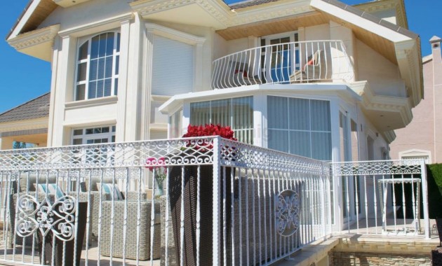 Herverkoop - Villa -
Ciudad Quesada