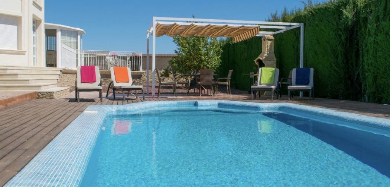 Herverkoop - Villa -
Ciudad Quesada