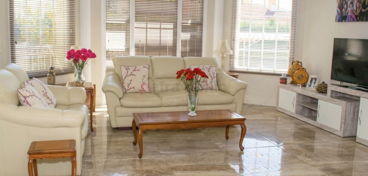 Herverkoop - Villa -
Ciudad Quesada