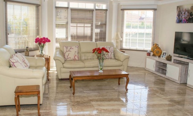 Herverkoop - Villa -
Ciudad Quesada