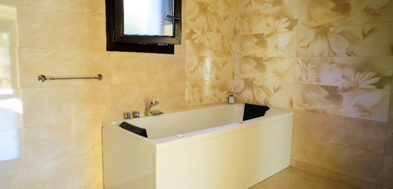 Herverkoop - Villa -
Cabo Roig