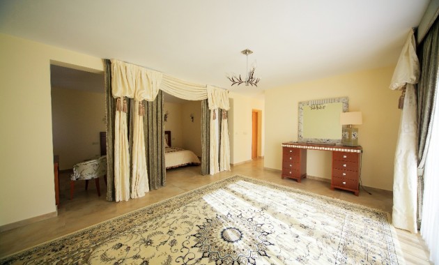 Herverkoop - Villa -
Cabo Roig