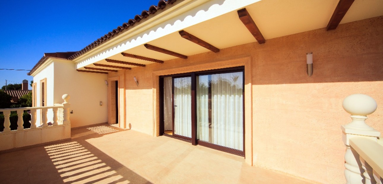 Herverkoop - Villa -
Cabo Roig