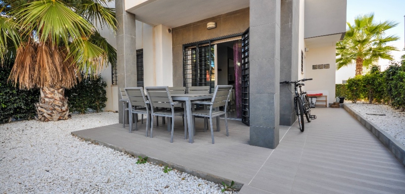 Herverkoop - Appartement / flat -
Punta Prima