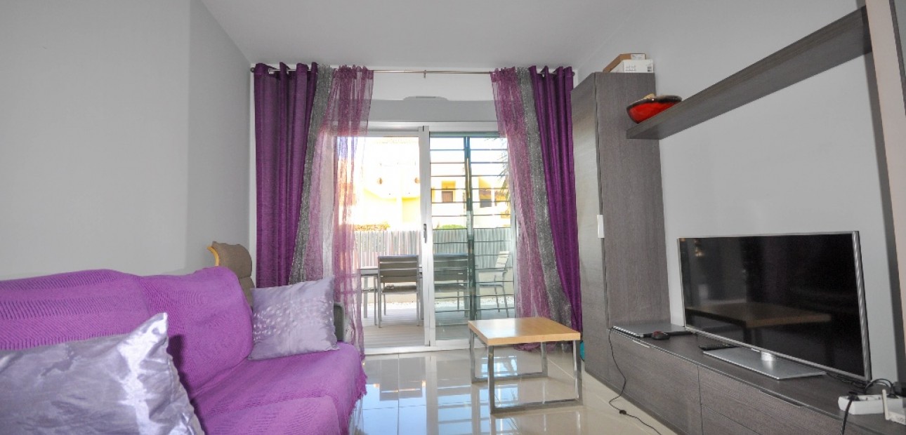 Herverkoop - Appartement / flat -
Punta Prima