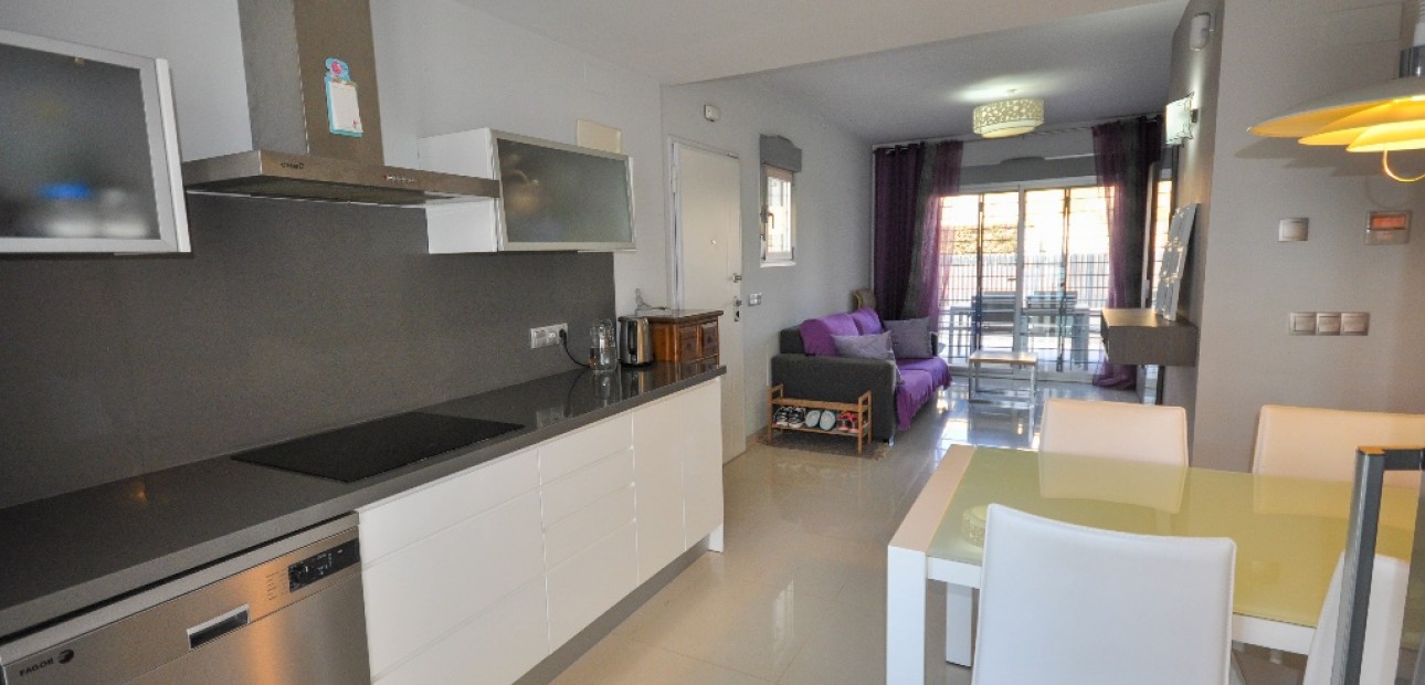 Herverkoop - Appartement / flat -
Punta Prima