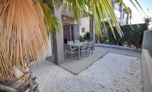 Herverkoop - Appartement / flat -
Punta Prima