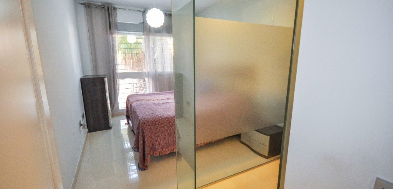 Herverkoop - Appartement / flat -
Punta Prima