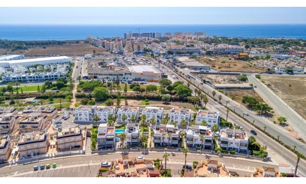 Herverkoop - Appartement / flat -
Punta Prima