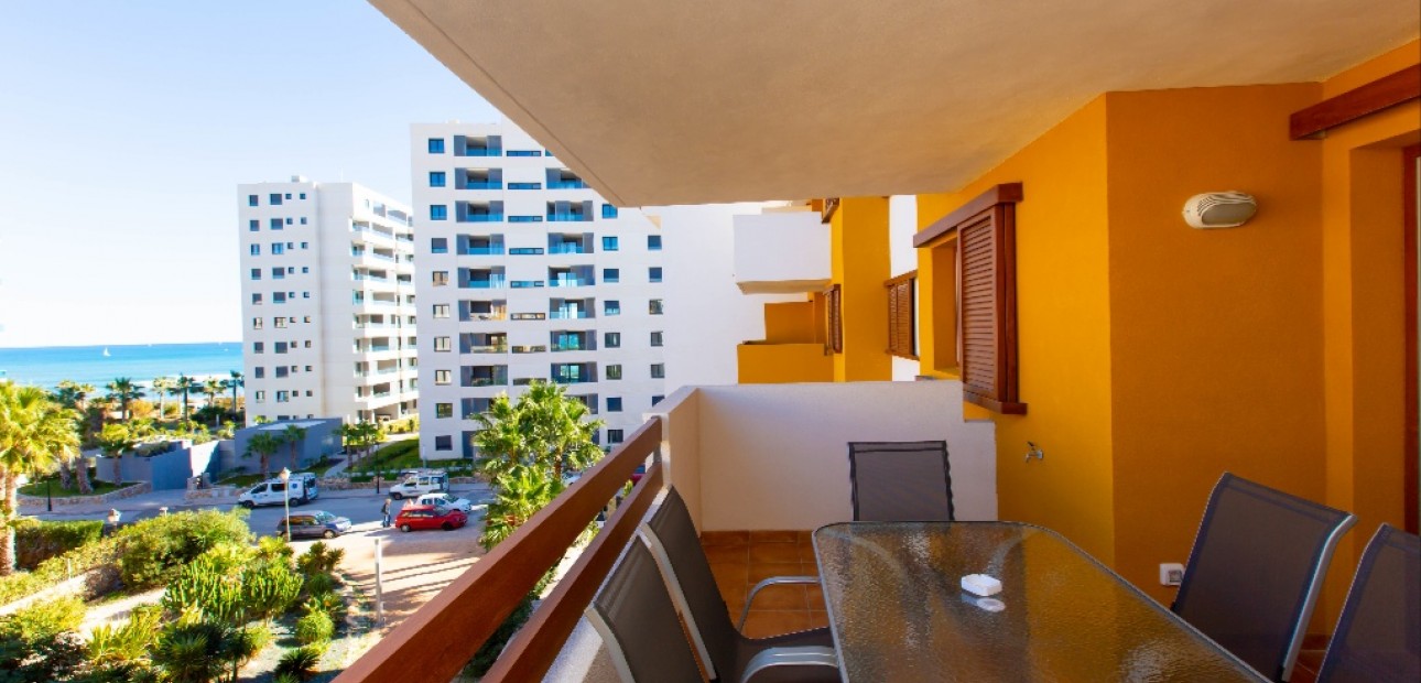 Alquiler a corto plazo - Apartamento / piso -
Punta Prima - La Recoleta