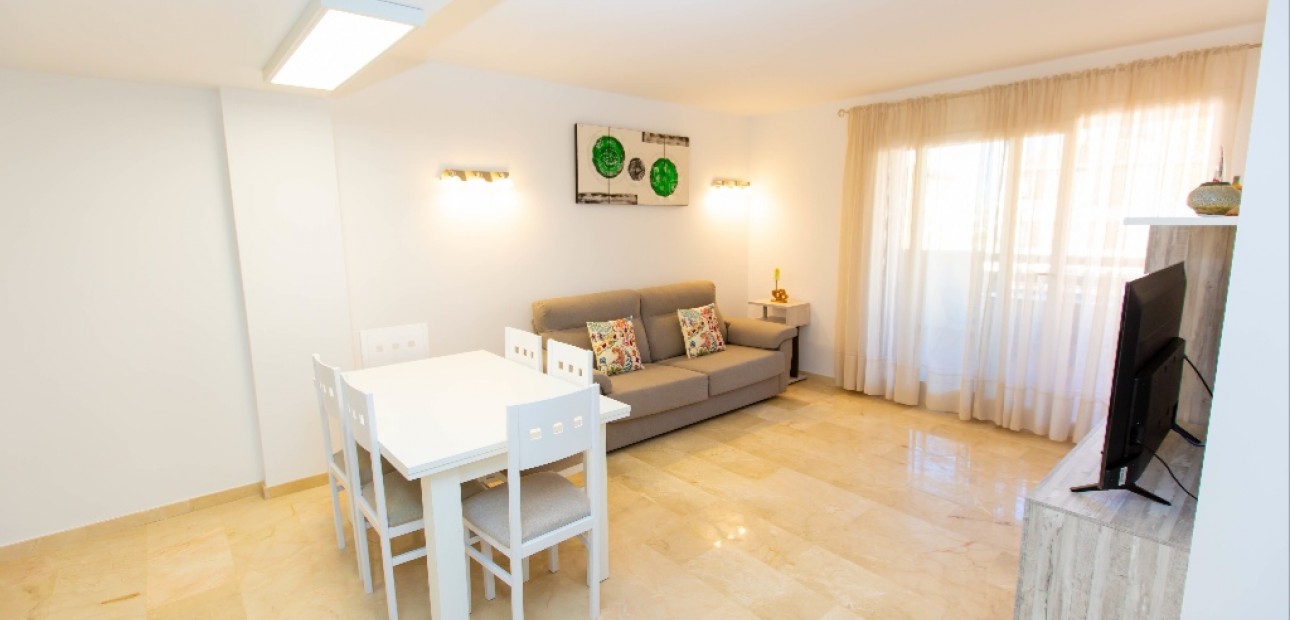 Alquiler a corto plazo - Apartamento / piso -
Punta Prima - La Recoleta