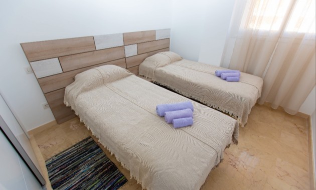 Alquiler a corto plazo - Apartamento / piso -
Punta Prima - La Recoleta