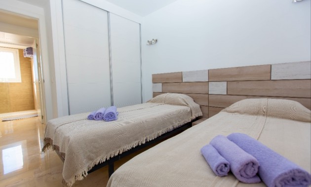 Alquiler a corto plazo - Apartamento / piso -
Punta Prima - La Recoleta