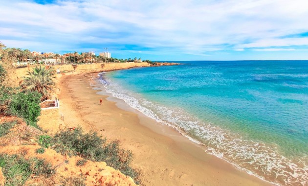 Alquiler a corto plazo - Apartamento / piso -
Punta Prima - La Recoleta