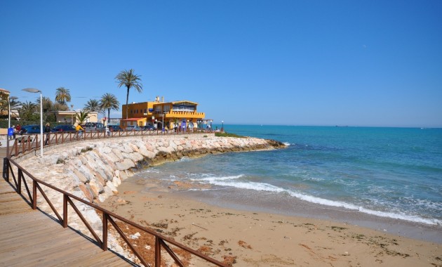 Alquiler a corto plazo - Apartamento / piso -
Punta Prima - Panorama Mar