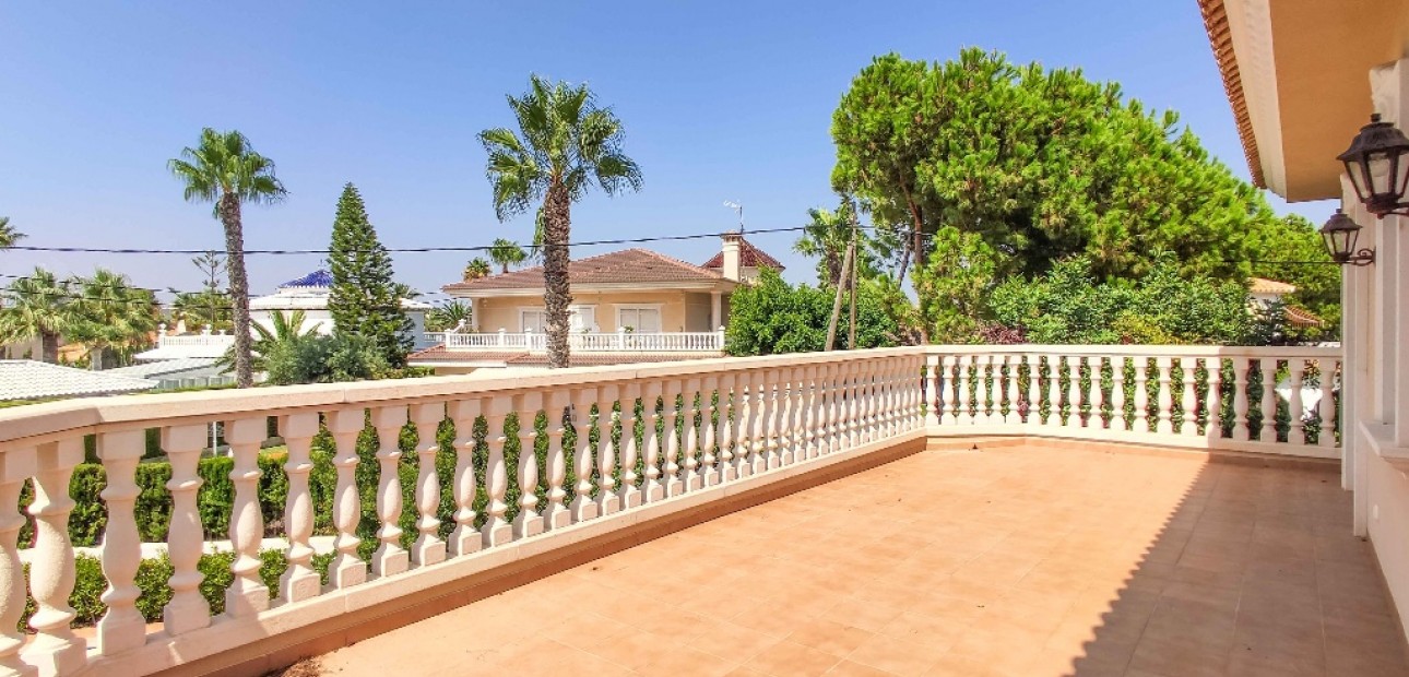 Nieuwbouw - Villa -
Cabo Roig