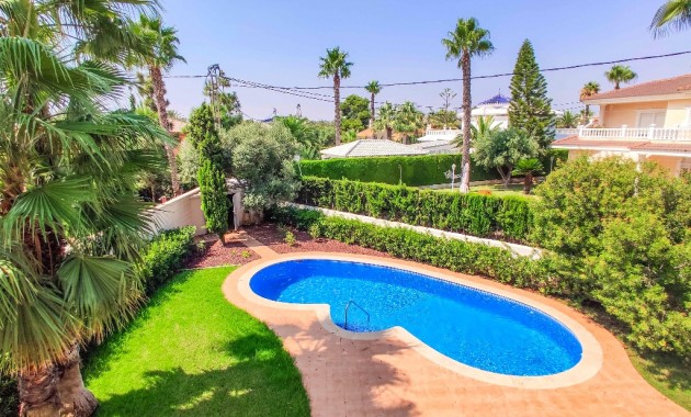 Nieuwbouw - Villa -
Cabo Roig