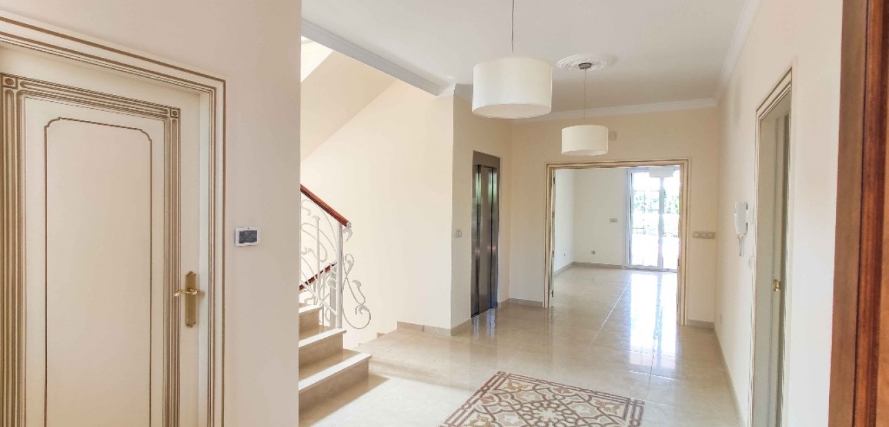 Nieuwbouw - Villa -
Cabo Roig