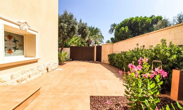 Nieuwbouw - Villa -
Cabo Roig