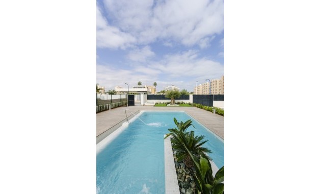 Nueva construcción  - Villa -
Dehesa de Campoamor