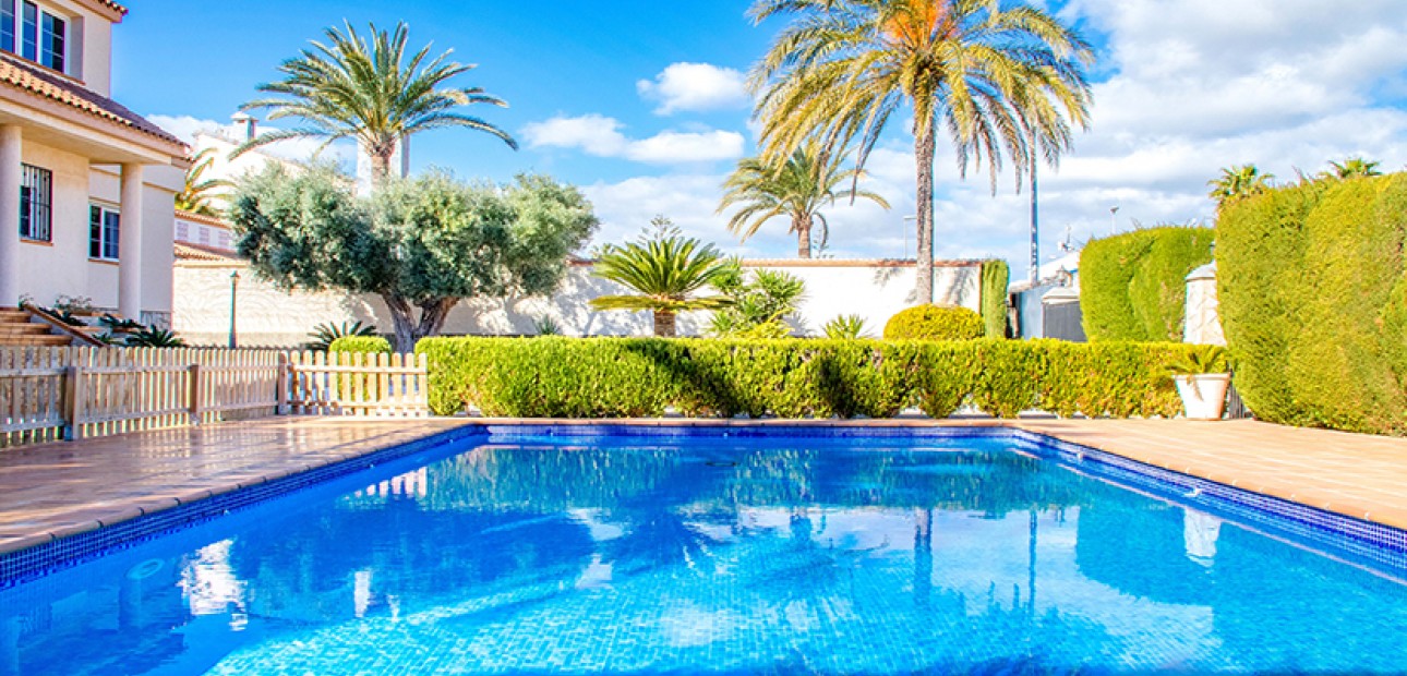 Herverkoop - Villa -
Pilar de la Horadada