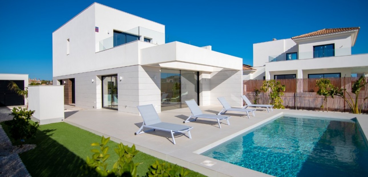 New Build - Villa -
Los Montesinos - La Herada