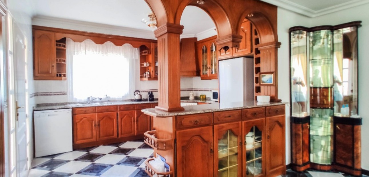 Sale - Villa -
Ciudad Quesada