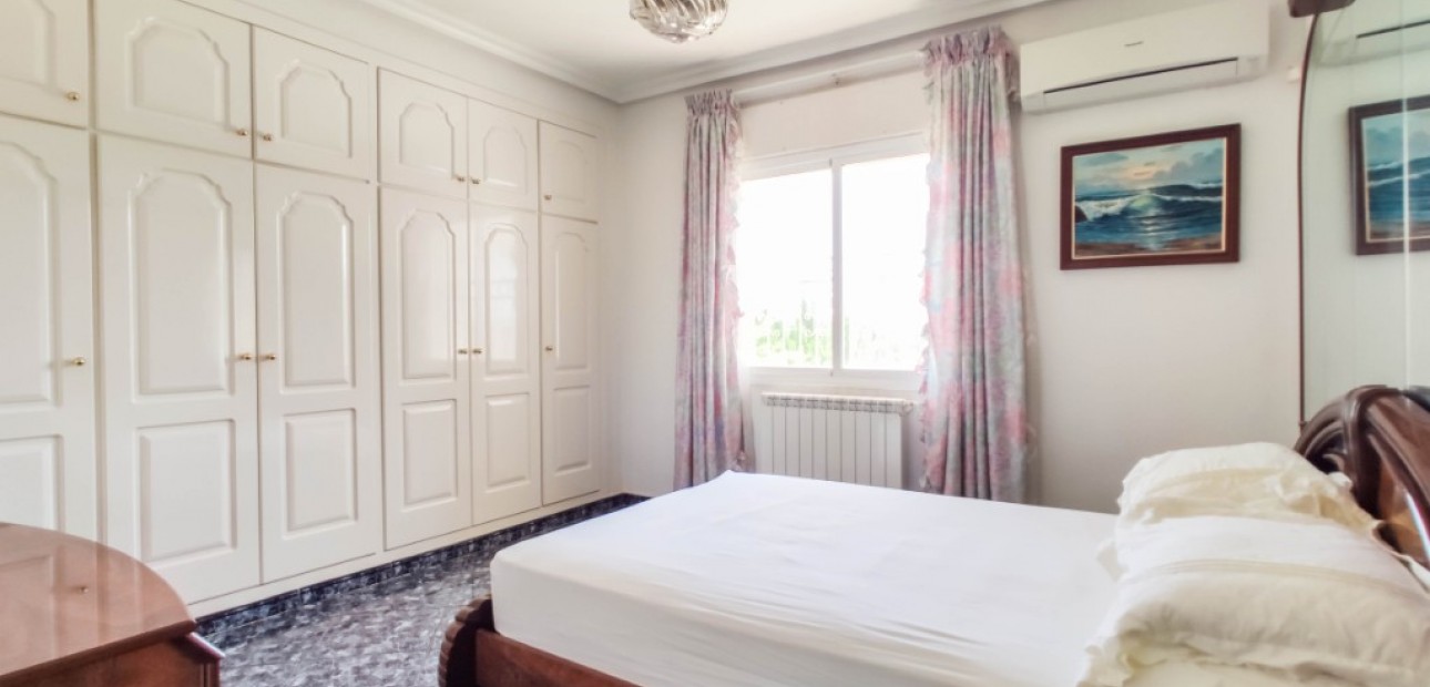 Sale - Villa -
Ciudad Quesada