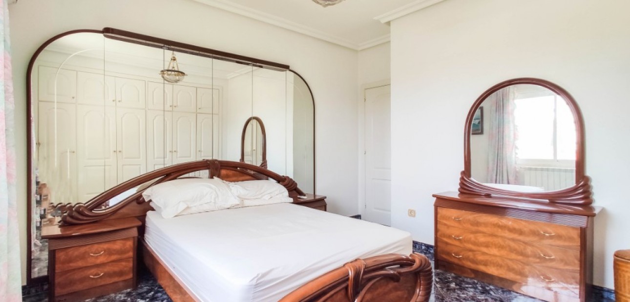 Sale - Villa -
Ciudad Quesada