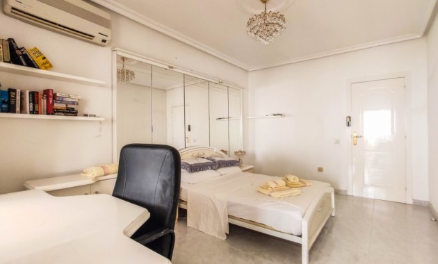 Sale - Villa -
Ciudad Quesada