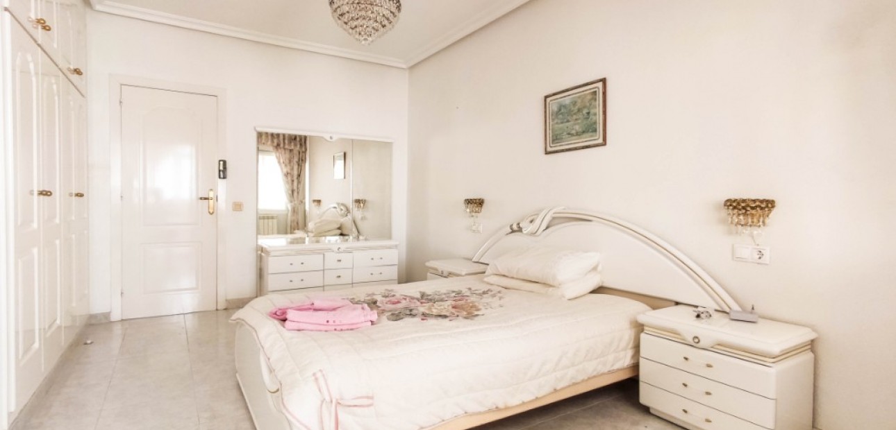 Sale - Villa -
Ciudad Quesada