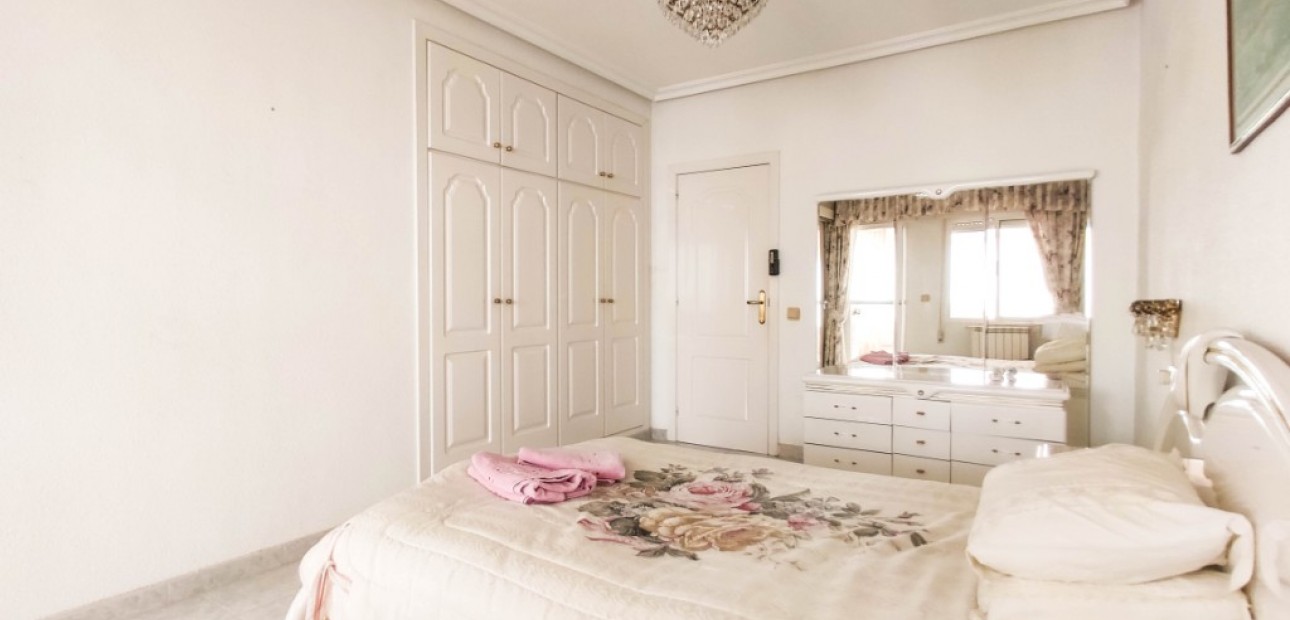 Sale - Villa -
Ciudad Quesada