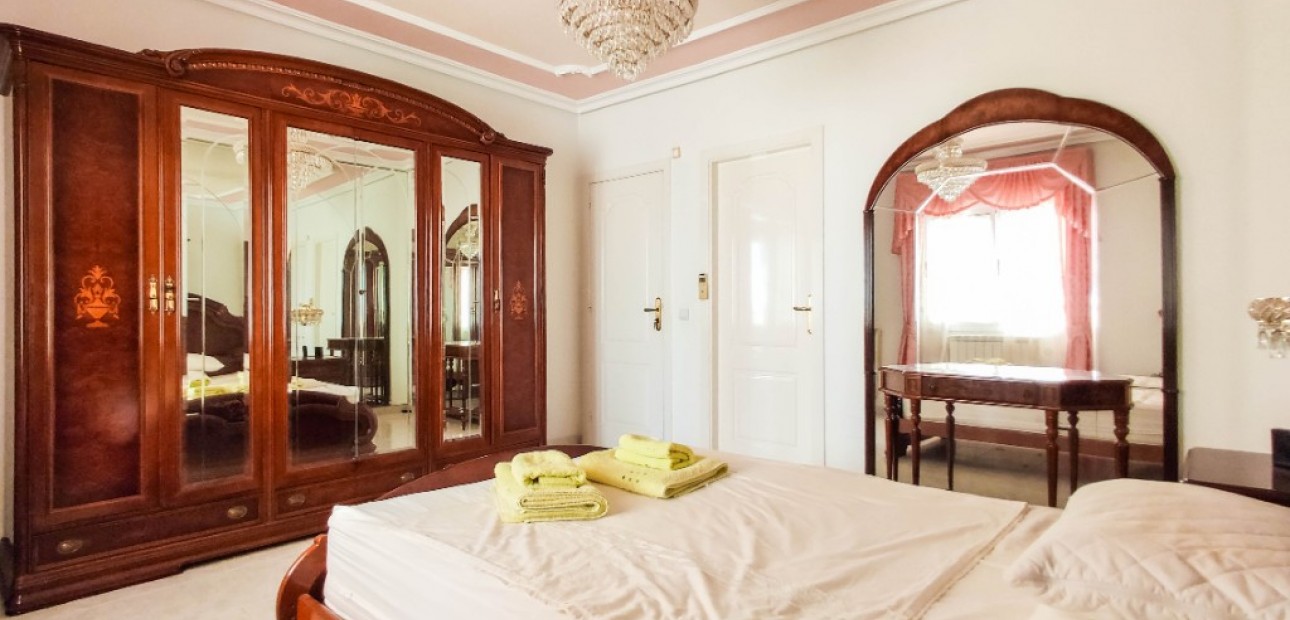 Sale - Villa -
Ciudad Quesada