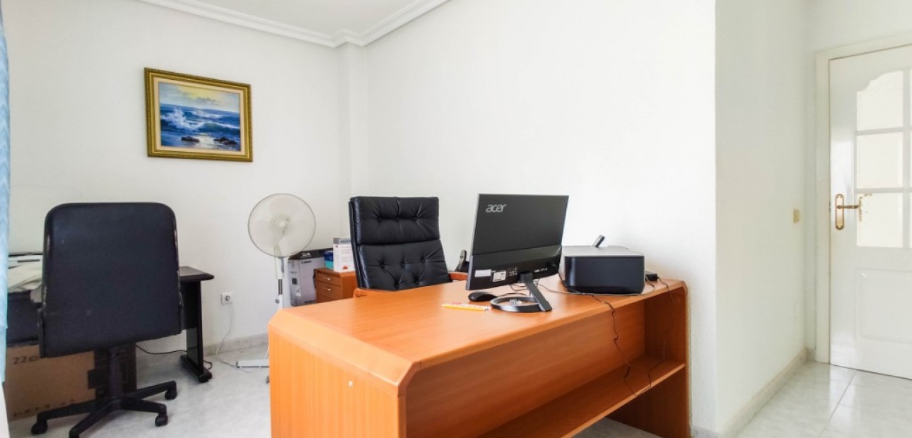 Sale - Villa -
Ciudad Quesada