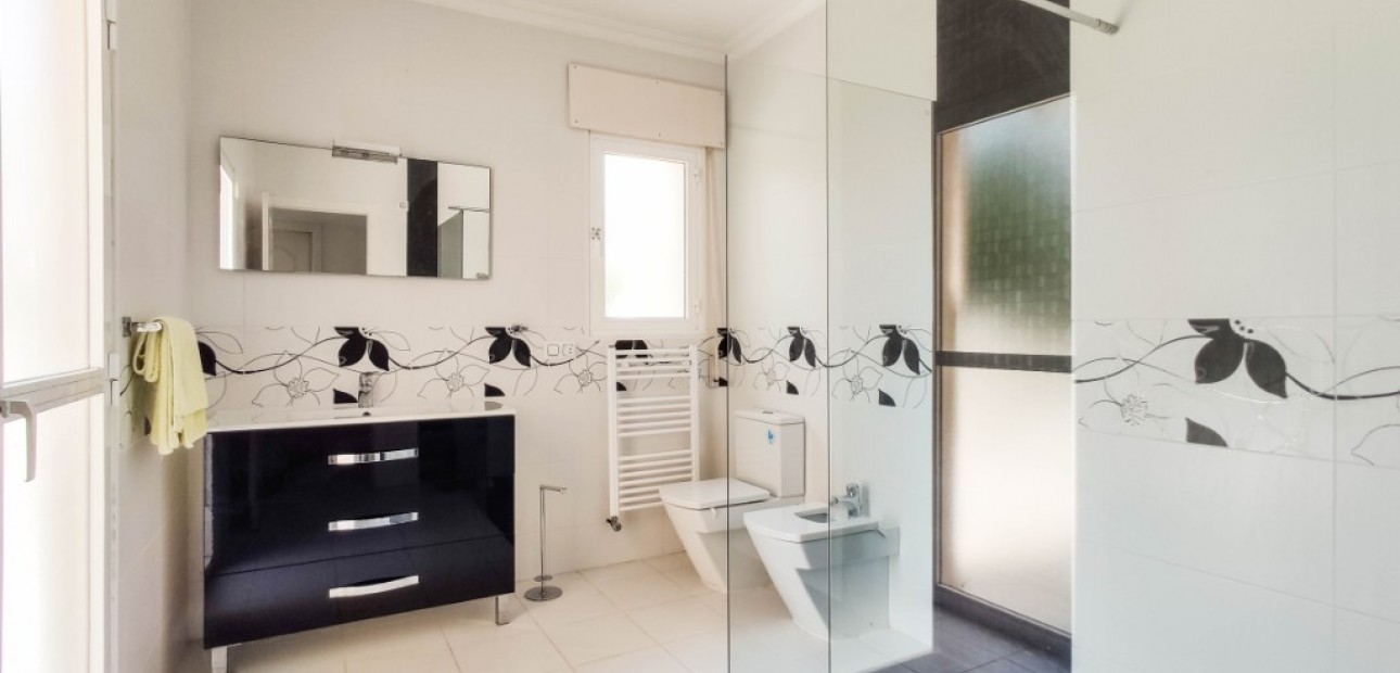 Sale - Villa -
Ciudad Quesada