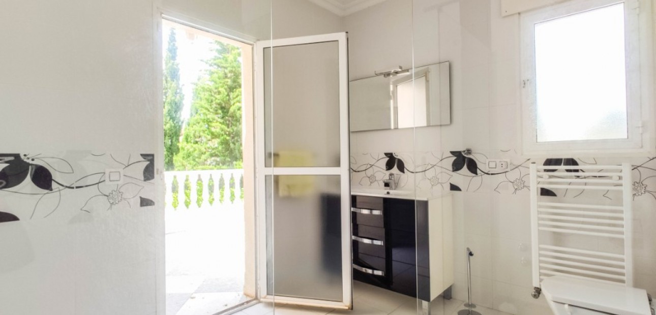 Sale - Villa -
Ciudad Quesada